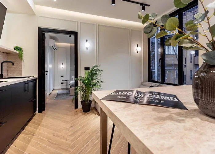Lungolago Modern Fd Apartment