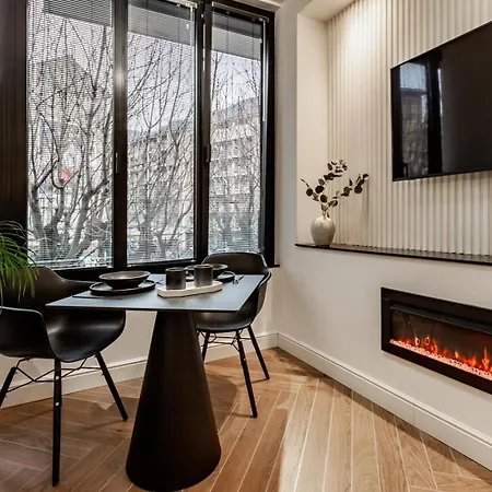 Apartman Lungolago Modern Fd